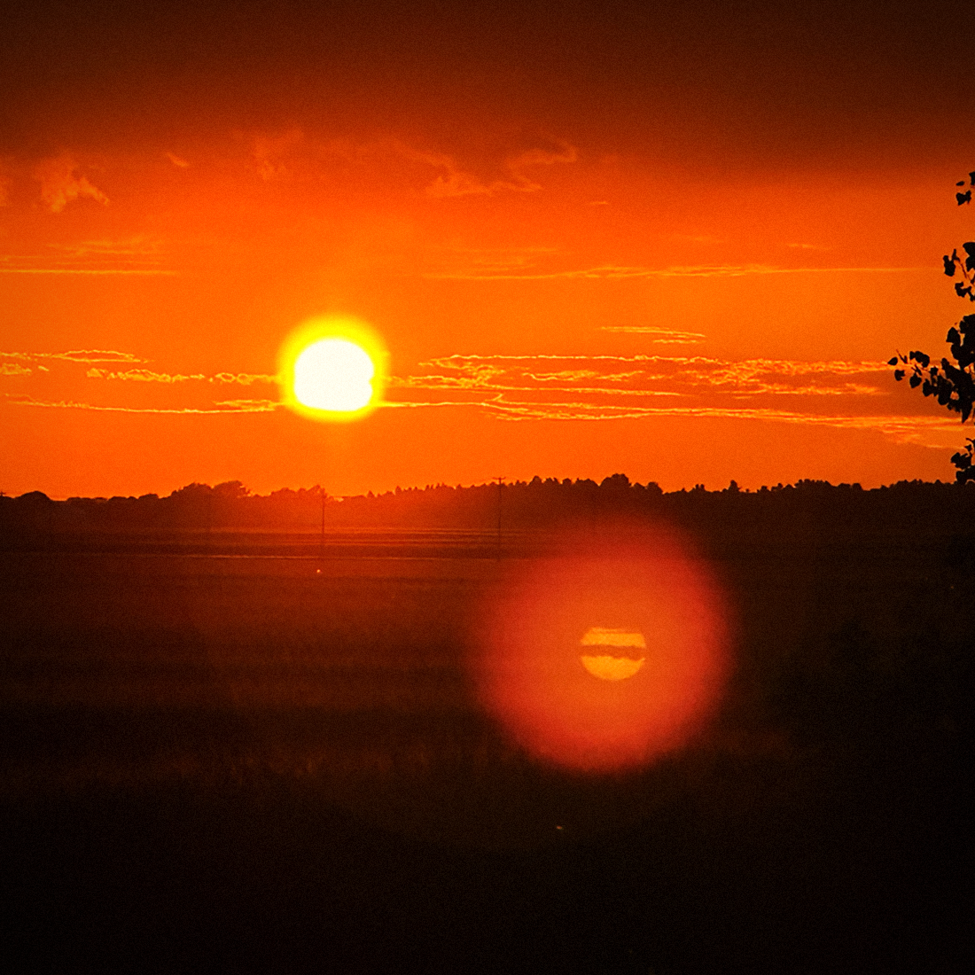 Coucher de soleil sur un paysage — Soleillent